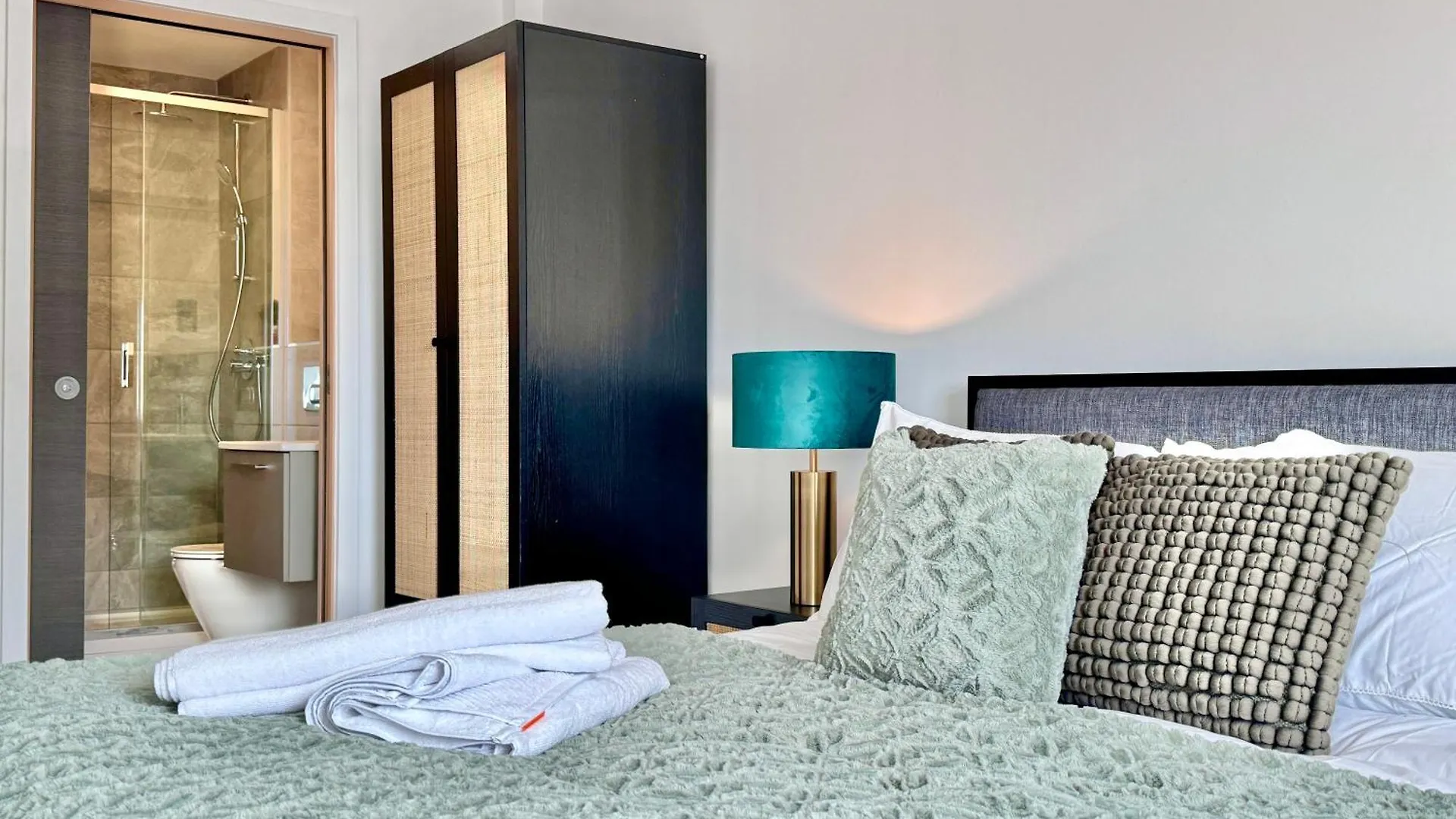 City Style Apartment 36 With Free Secure Parking York