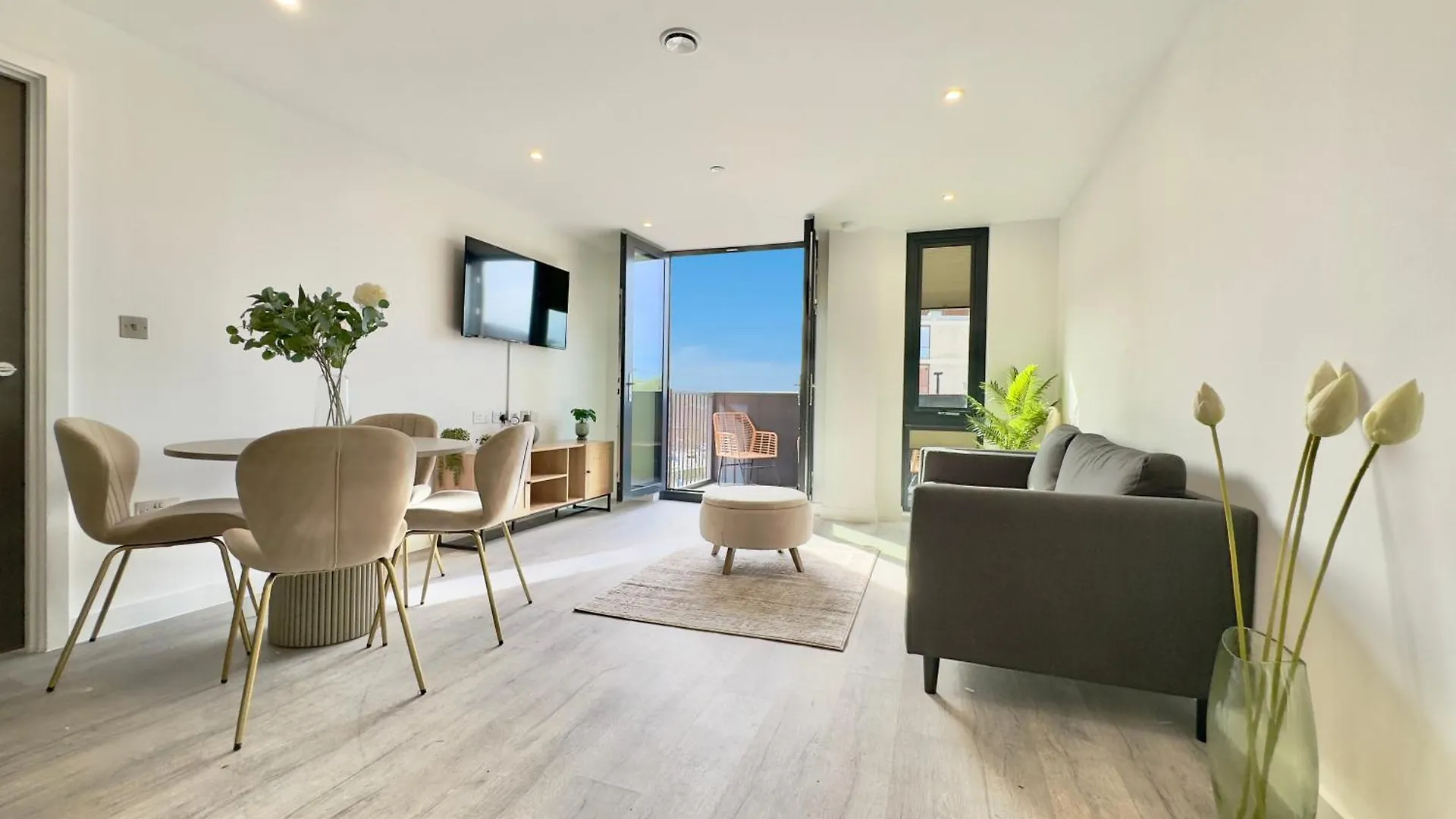 City Style Apartment 36 With Free Secure Parking 요크